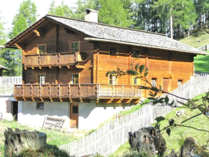 3 Bedrooms Cottage