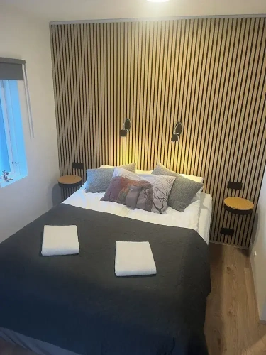 Deluxe Studio