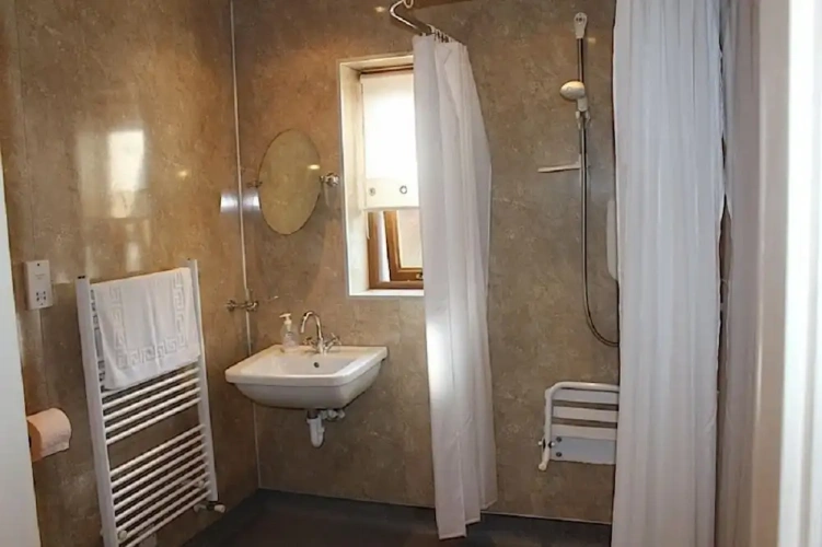 1 Bedroom Cottage