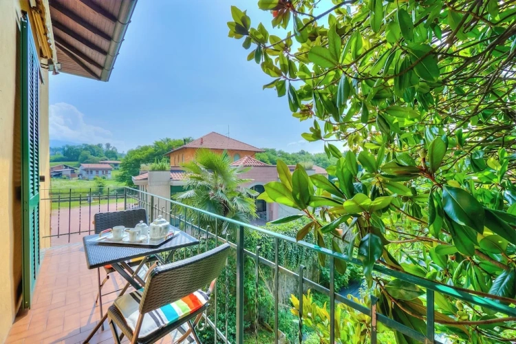 Family Cottage with balcony