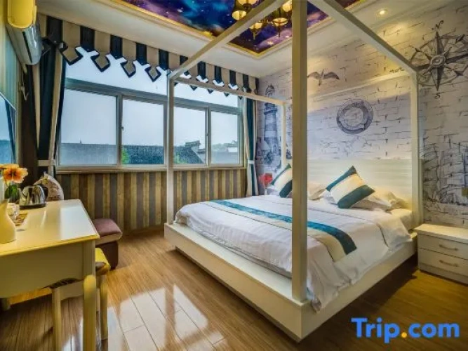 Standard Double room with river view