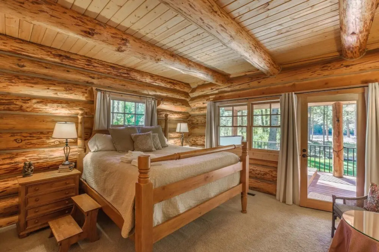 Arrowhead Lodge