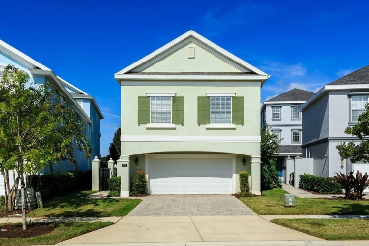 6 Bedrooms Family Villa with golf view