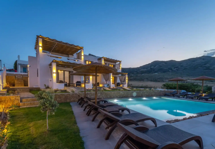 Skyros Trias