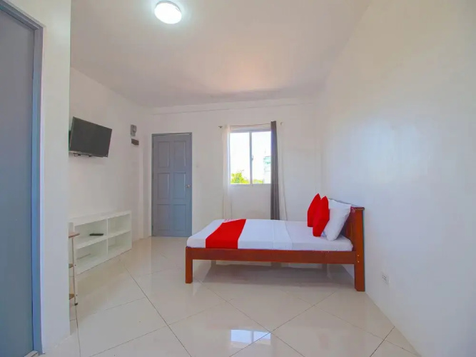 OYO 778 Fat J Apartelle