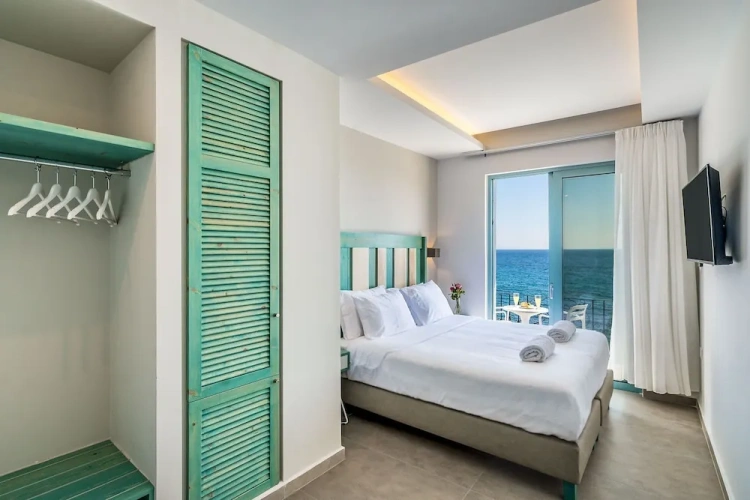 Standard Double room with balcony and with sea view