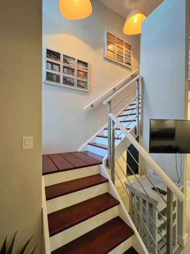 Waterfront Edge B5