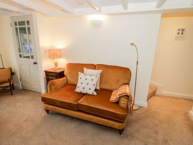 Bumble Cottage