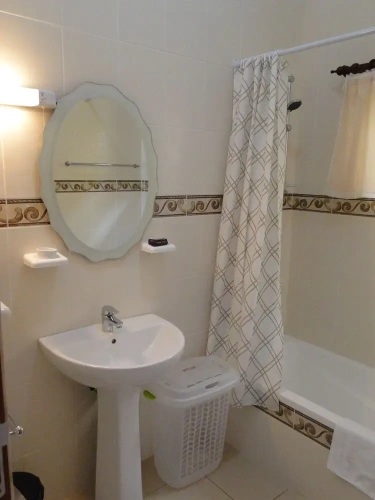 2 Bedrooms Apartment with balcony and with garden view
