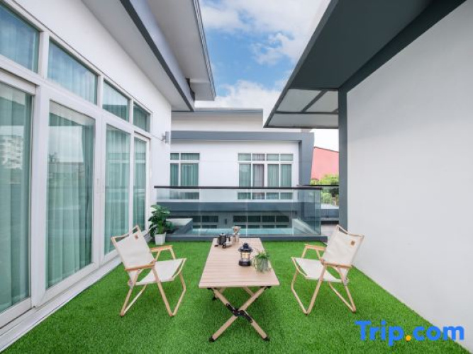 Luxury Pure Modern Pool Villa 5Bed Nr BTS|Central
