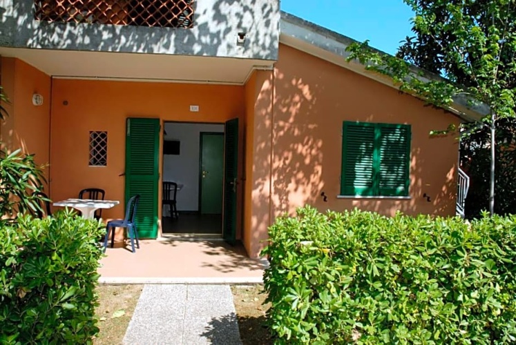 2 Bedrooms Quadruple Apartment