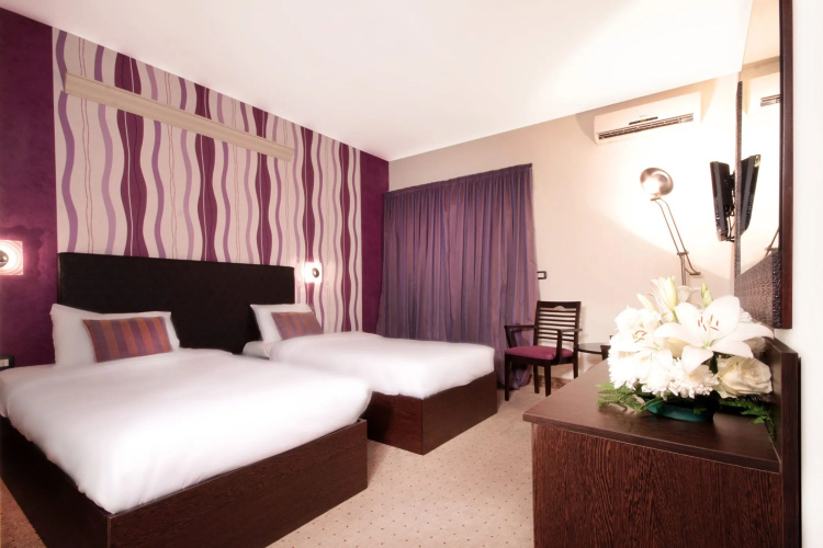 BayInn Hotel