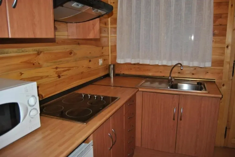 2 Bedrooms Bungalow