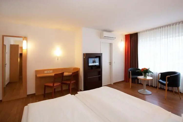 Saar City Hotel
