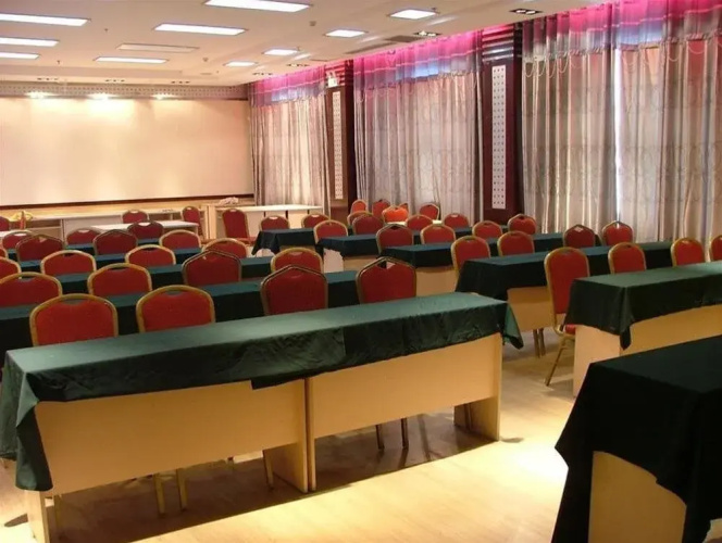 Xinde Business Hotel