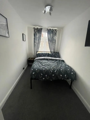 Impeccable 3-bed House in York