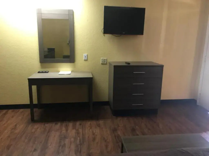 Village Inn Cotulla