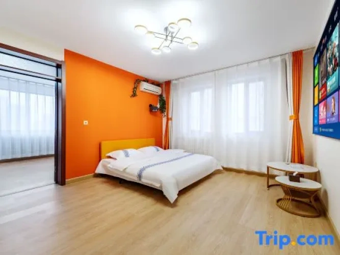 Quadruple Family Suite with city view