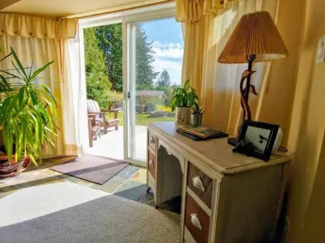 Secret Beach B&B