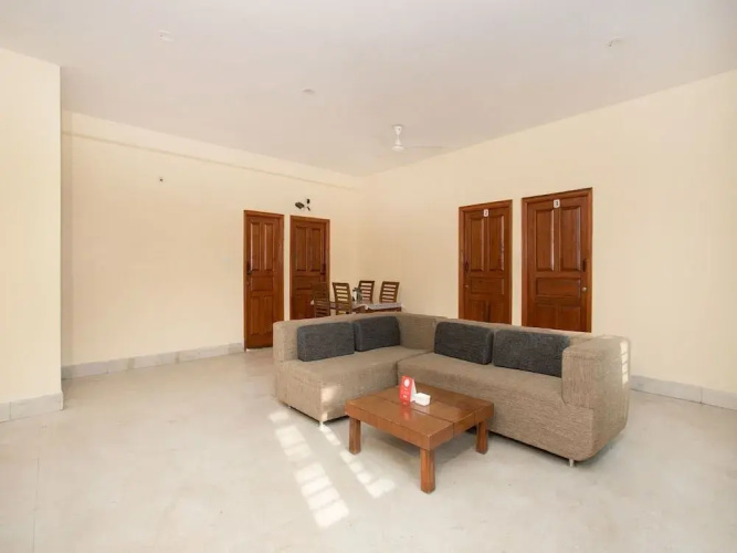 OYO 10473 Basavanagudi