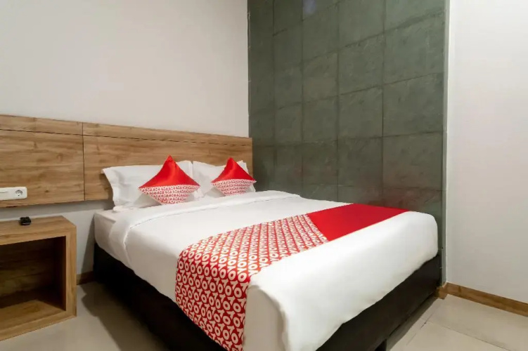 Hotel O Festive Inn