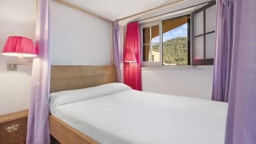 5 Bedrooms Villa with balcony