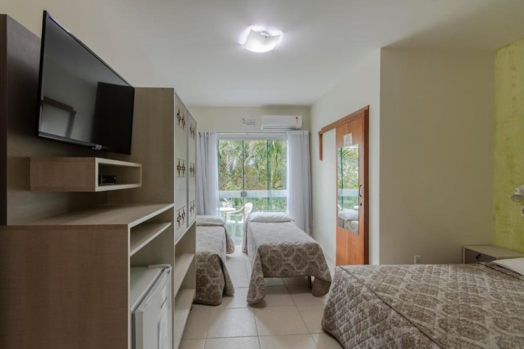 Deluxe Quadruple room