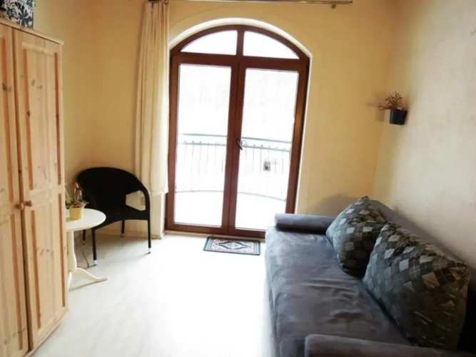 5 Bedrooms Cottage