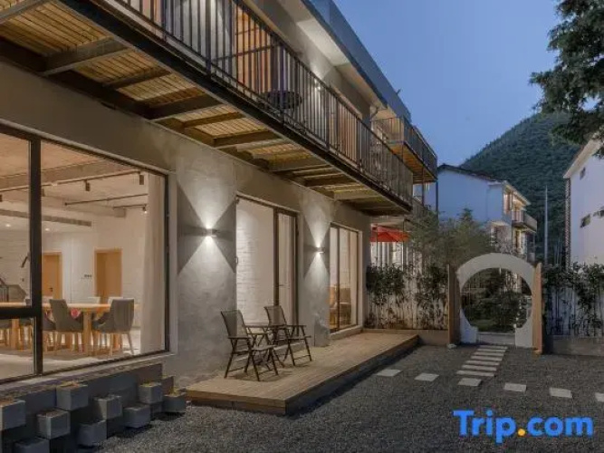 cloud river moganshan villa