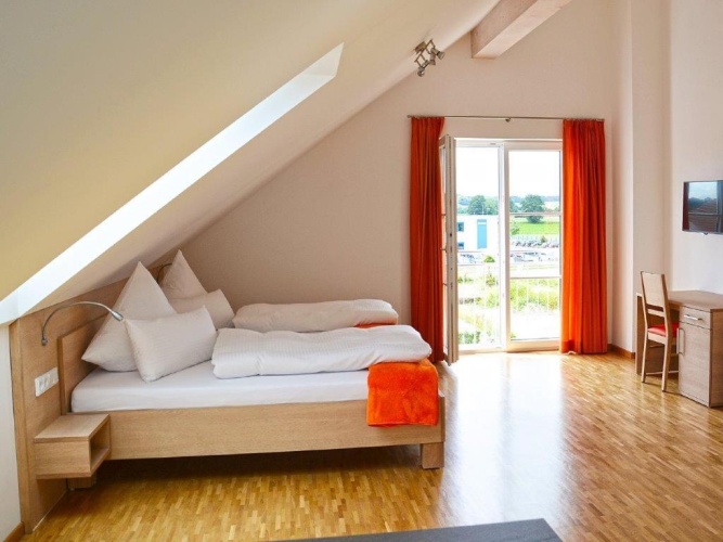 Twin Apartment