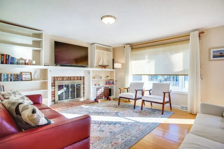 3 Bedrooms Cottage