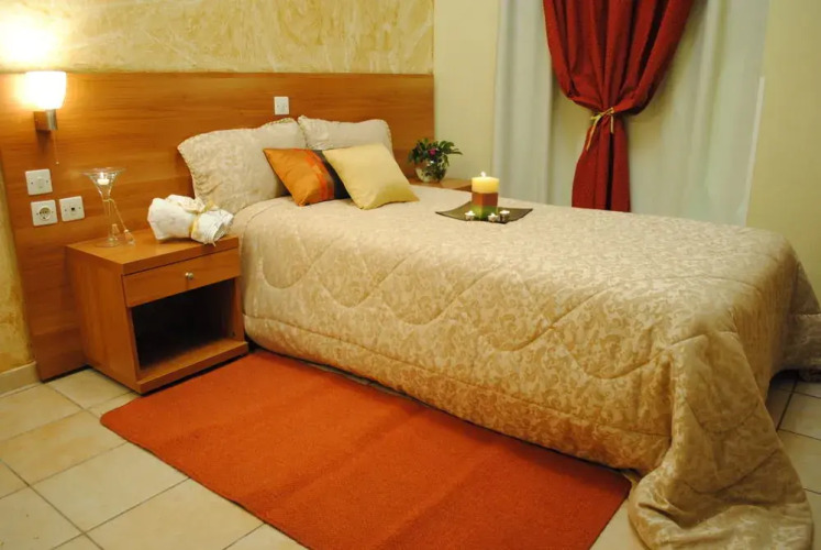 Glaros HotelHotel Overview