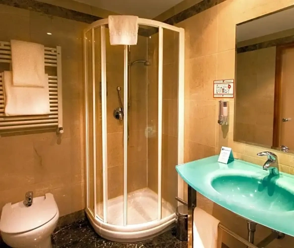 Triple room