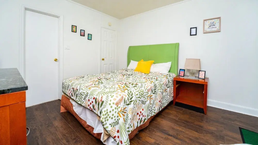 Yellow Pillow inn