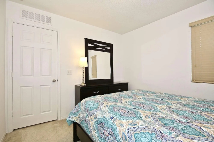 5113 Compass Bay