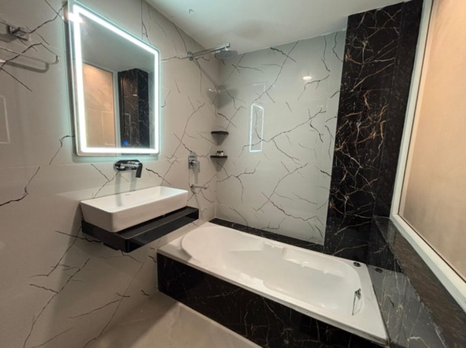 Standard Double room with city view