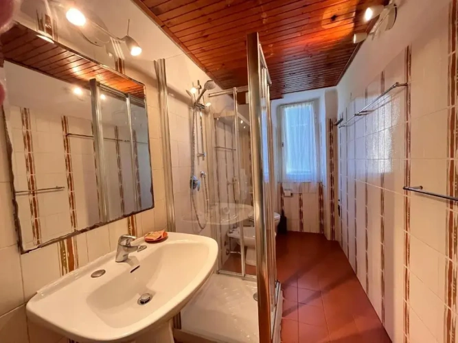 3 Bedrooms Apartment