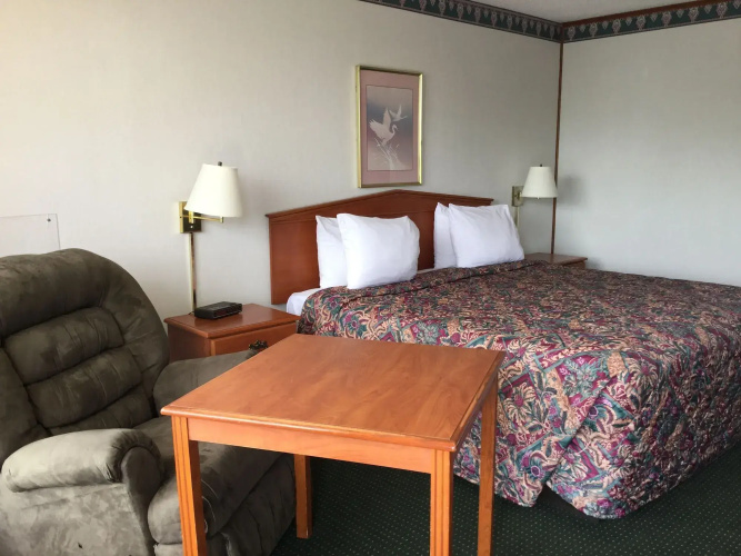Sunset Inn Clarksville