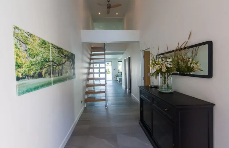 Seaview Pool Villa 3BR - Monkey Villa