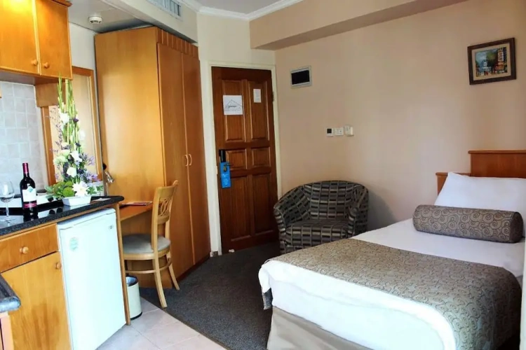 Standard Single room with view