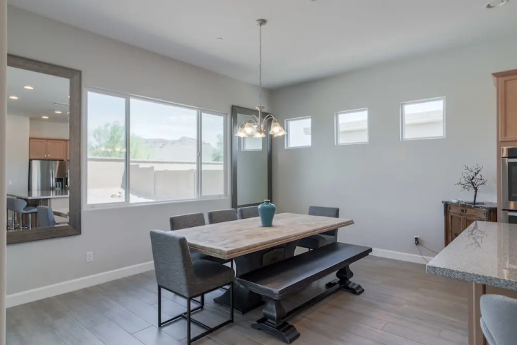 3 Bedroom Home with Outdoor Pool