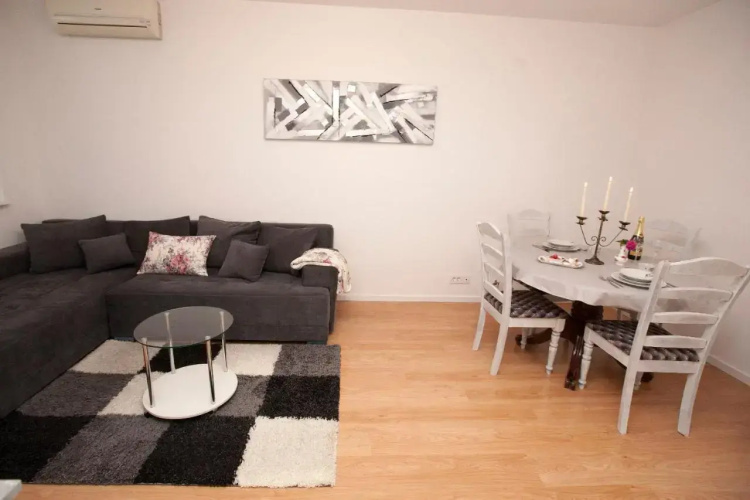 Apartment Ama