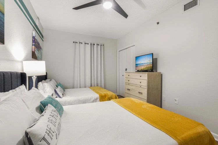 Phoenix 8 8904- Sand Shells Sun Can Rent at 18 3 Bedrooms 2 Baths