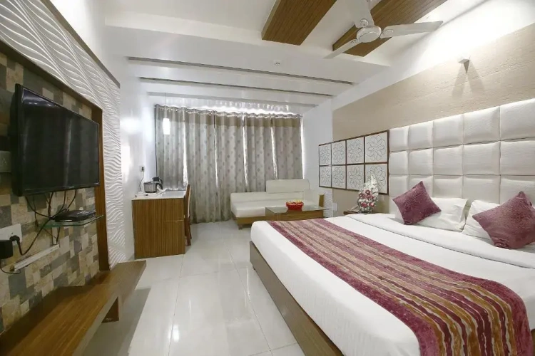 Standard Double Club room