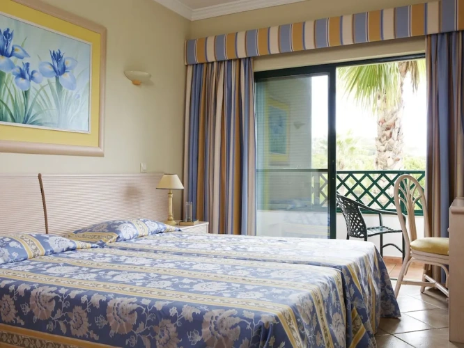 Family Apartment with balcony and with land view