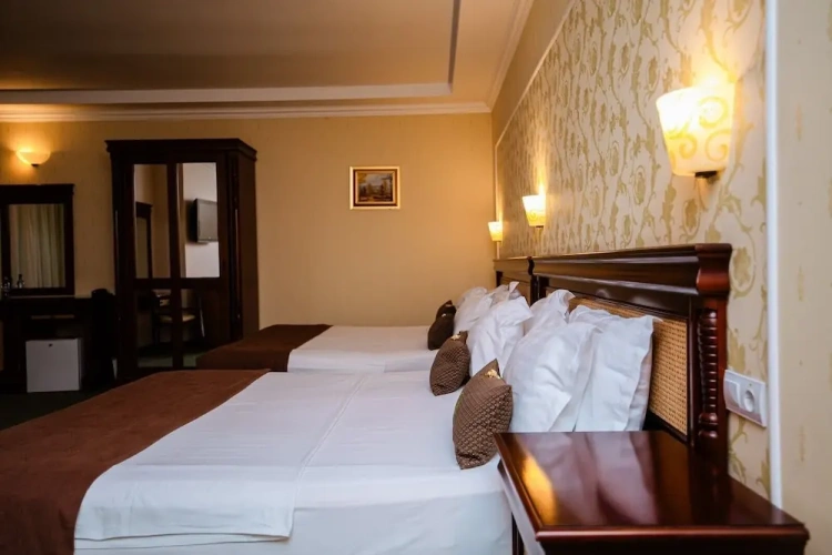 Suite with garden view