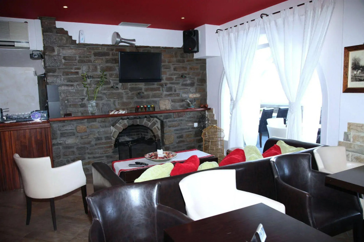 Nikolas Hotel