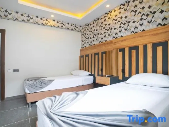 Standard Triple room with balcony and with view