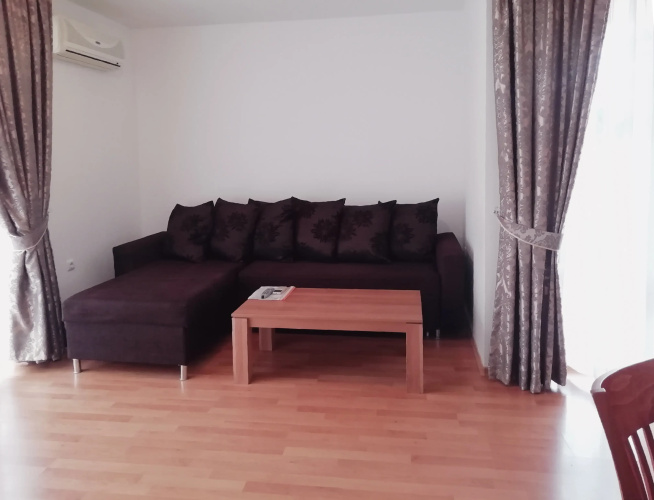 Aparthotel Efir
