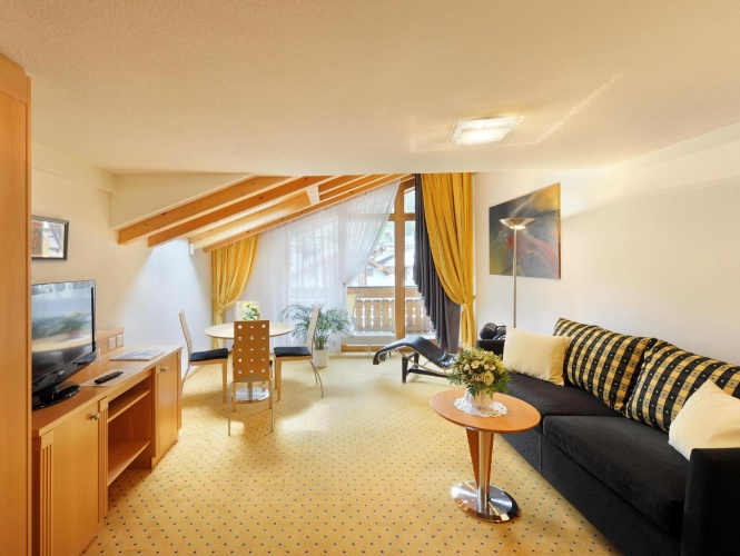 Suite with balcony and with view